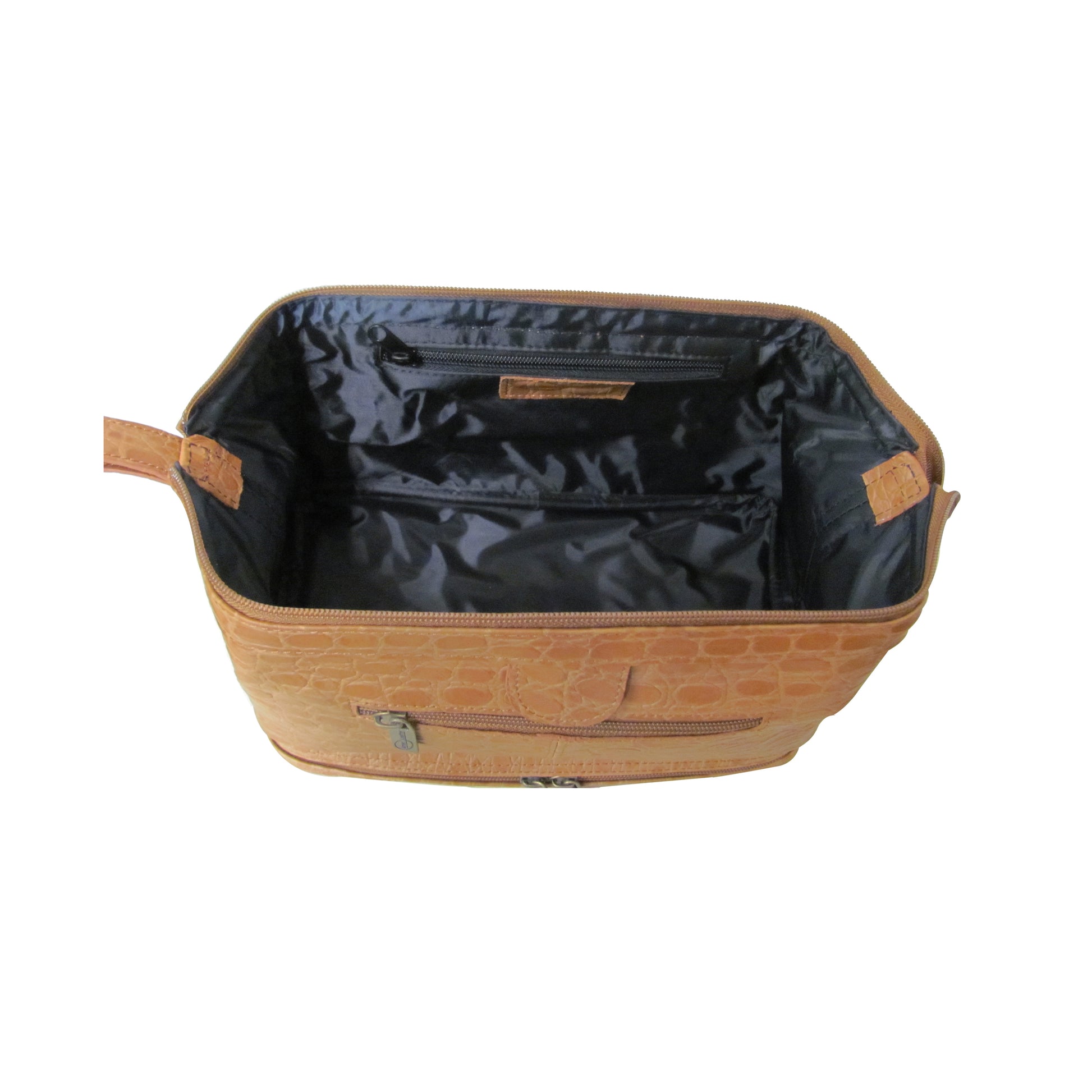 Amerileather Toiletry Bag with Bonus Accessories (#27-012) Amerileather Toiletry Bag with Bonus Accessories (#27-012)